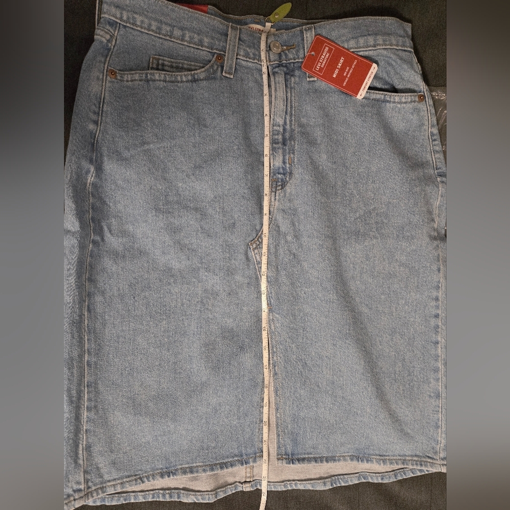 3/55$ - NWT - Levi Strauss Signature Heritage Midi Denim Skirt | Light Wash | - Picture 4 of 6